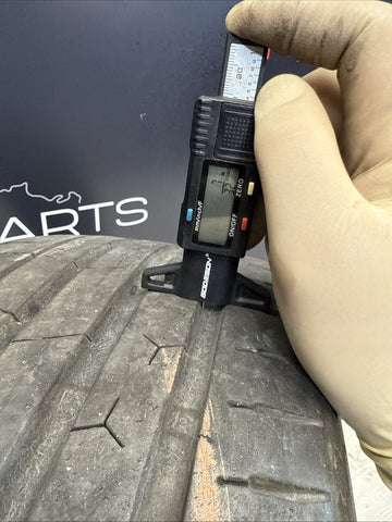 2022 Used Tire 225/40/19 Continental ExtremeContact Sport 02 93Y - 8-9/32nds