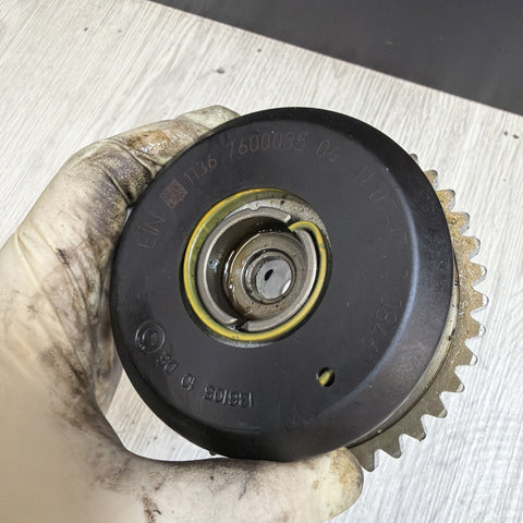 13-18 BMW F06 F10 F13 550I 650I M5 M6 S63N INTAKE INLET TIMING GEAR ADJUSTER