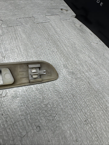 01-06 BMW E46 M3 OEM Fender Side Marker Molding Trim RH Titan Silver