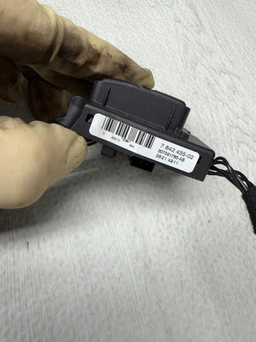 2008–2013 BMW E90/E92/E93 Steering Wheel Multifunction Buttons OEM 7842435