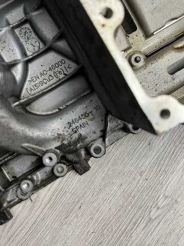 13-17 BMW F06 F10 F12 F13 M5 M6 S63 ENGINE UPPER OIL PAN FILTER HOUSING OEM