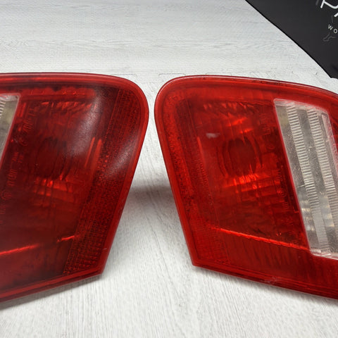 03-06 BMW E46 325 330 M3 Trunk Mounted Inner Tail Lights 6920706