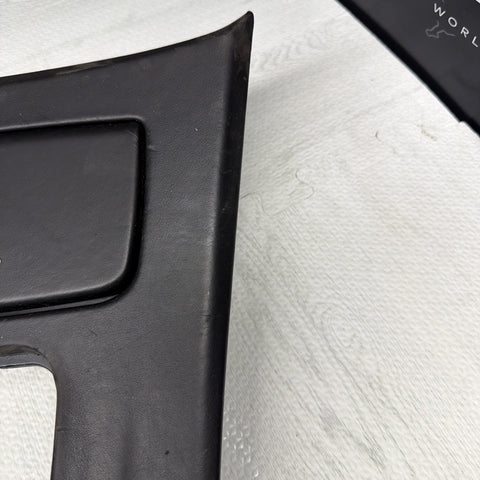 09-13 BMW E93 M3 DCT CIC LEATHER CENTER CONSOLE TRIM CONVERTIBLE *CREASES*
