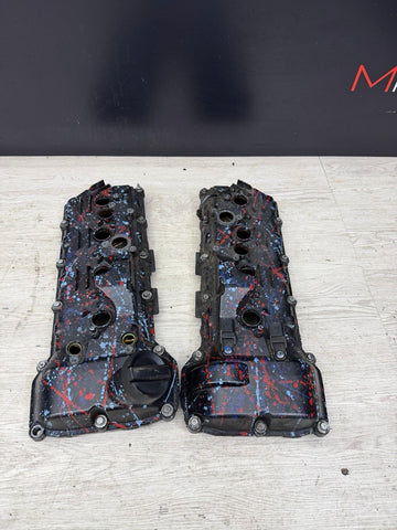 08-13 BMW E90 E92 E93 M3 S65 V8 Valve Covers Pair Paint Splatter 7838268 7838267