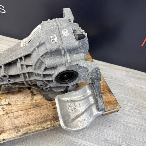 PORSCHE MACAN 16-18 REAR AXLE 2.0L DIFFERENTIAL 95B525015K OEM 30k + CLOCKSPRING