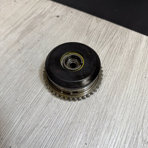 13-18 BMW F06 F10 F13 550I 650I M5 M6 S63N INTAKE INLET TIMING GEAR ADJUSTER