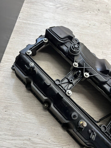15-20 OEM BMW F80 F82 F83 F87 M2 M3 M4 S55 Engine Cylinder Head Valve Cover