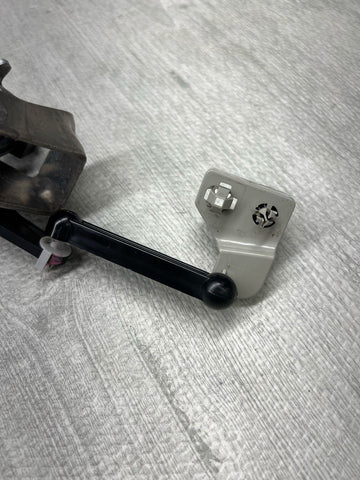 19-25 BMW GO5 X5 G06 X6 F96 X6M REAR RIDE HEIGHT HEADLAMP LEVEL SENSOR SET