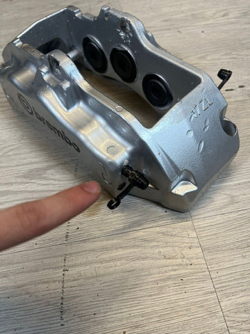 01-13 BMW E46 E90 E92 E93 M3 Brembo Left Front Brake Caliper *Stripped Thread