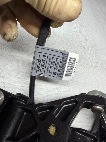 01-06 BMW M3 E46 BMW Convertible Top Locking Handle Driver Left Side OEM 7031361