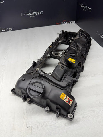 2015–2020 BMW M2/M3/M4 F80 S55 Engine Cylinder Head Valve Cover OEM 11127846359