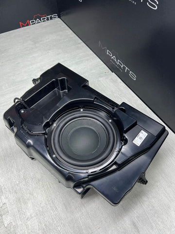 PORSCHE MACAN - BOSE Subwoofer Sub Woofer Bass Speaker 95B035481B
