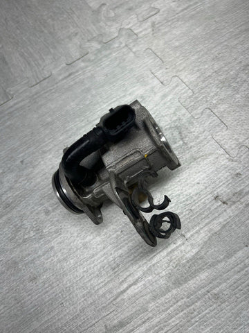 14-16 Porsche 911 GT3 991.1 3.8L Engine Oil Cooler Line Adapter