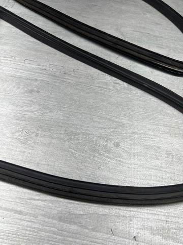 01-06 BMW E46 M3 Rear Quarterpanel Quarter Panel Window Seals Black 51368252621