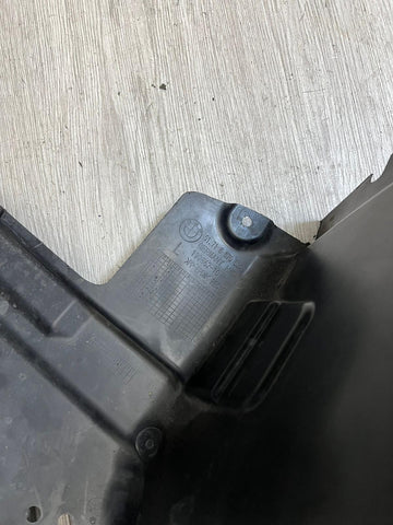 BMW 21-25 G80 G82 G83 M3 M4 Front Left Rearward Fender Liner 8070521 OEM