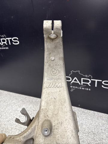 18-23 BMW F90 M5 FRONT RIGHT PASSENGER SIDE SPINDLE KNUCKLE OEM