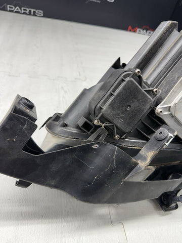 2007-2013 BMW E90 E92 E93 M3 RIGHT HEADLIGHT ADAPTIVE XENON COMPLETE OEM 7162146