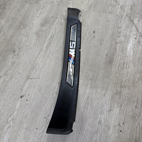 BMW E39 M5 98-02 Sport Door Sill Scuff Plate Trim Rear Right Side *Notes*