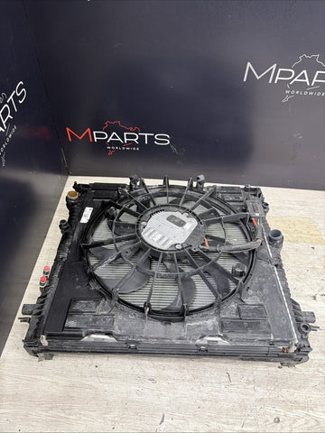 OEM BMW X4M X3M G01 F97 18-23 RADIATOR COOLING FAN ASSEMBLY