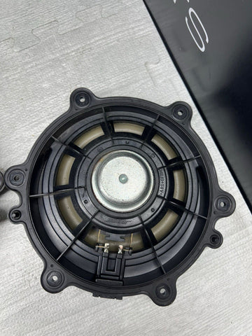 2015-2024 PORSCHE MACAN - DOOR Speakers / Woofers (BOSE) 7PP035710C