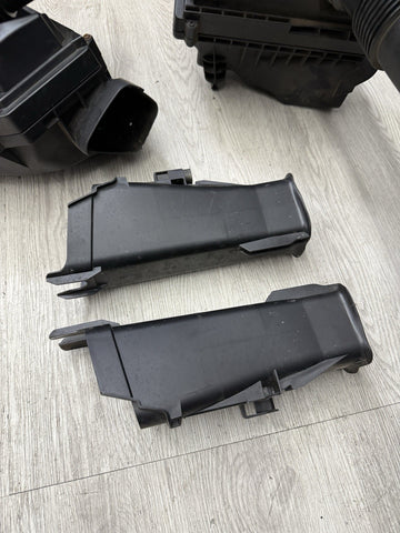 BMW G80 G82 G83 M3 M4 21-26 S58 Engine Air Intakes Intake Box Set OEM 8097028