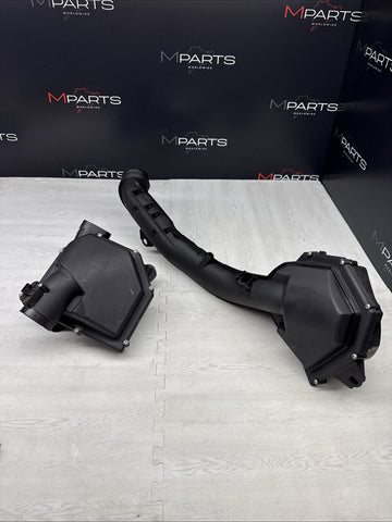 15-20 BMW F80 F82 F83 M3 M4 Air Filter Intakes Intake Box Stock OEM
