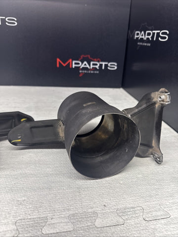 Ferrari 488 Spider Rear Muffler Exhaust Pipe Tips Set Pair Factory OEM Black