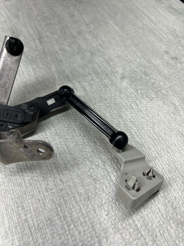 19-25 BMW GO5 X5 G06 X6 F96 X6M REAR RIDE HEIGHT HEADLAMP LEVEL SENSOR SET