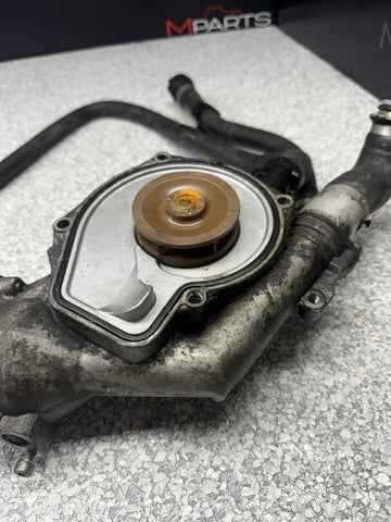 15-20 BMW F80 F82 F83 M3 M4 S55 WATER PUMP THERMOSTAT HOUSING