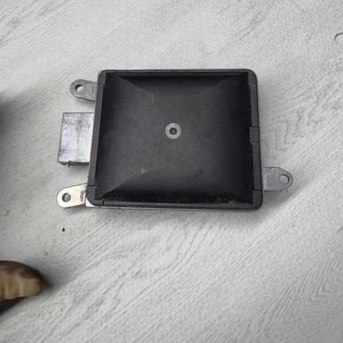 13–20 BMW 4 series F33/M4 F82 Right Blind‑Spot Lane Change Module OEM 6883501-01