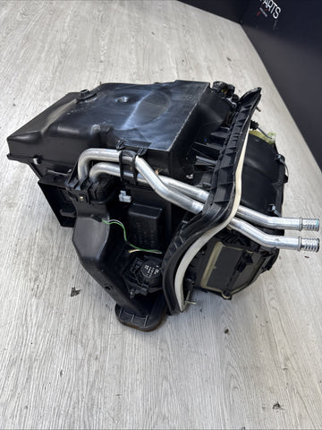 2001-2006 BMW M3 E46 3-Series Air Heater Core Blower Box heat vent Assembly OEM
