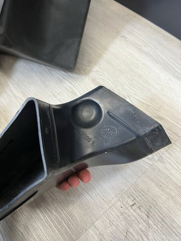 01-06 BMW E46 M3 S54 Air Filter Intake Suction Box Duct Inlet Original