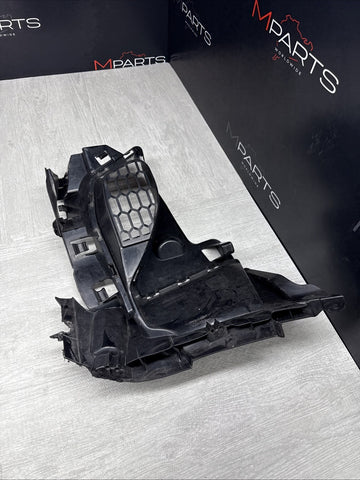 BMW 16-18 M2 F87 FRONT BUMPER RIGHT INSERT 51118067022 8067022 2016 OEM *DAMAGE