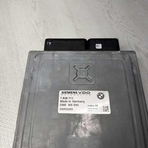 06-10 BMW E60 E63 E64 M5 M6 S85 V10 Motor Engine Control Unit DME ECU MSS65