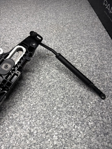 BMW OEM E46 CONVERTIBLE FOLDING TOP PASSENGER RIGHT FRONT UPPER LATCH VERT LOCK