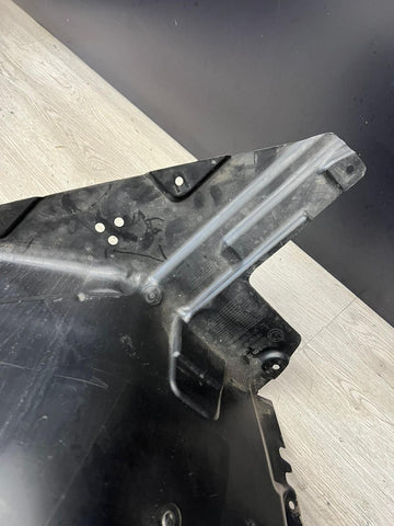 BMW 21-25 G80 G82 G83 M3 M4 Front Left Rearward Fender Liner 8070521 OEM