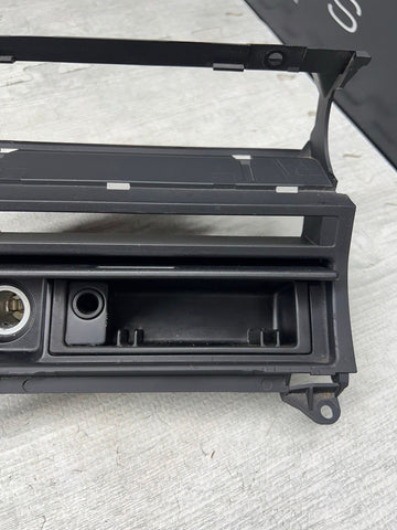 BMW 01-06 E46 M3 Radio Non Navi Mounting Bracket Storage Tray