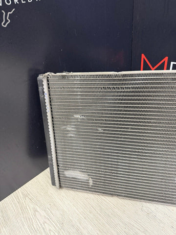 BMW 15-20 F80 F82 F83 F80 F82 F83 F87 Front Auxiliary Radiator 2284608 OEM