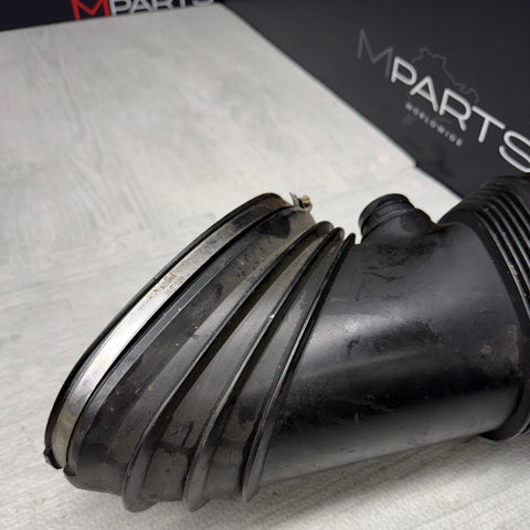 2008-2013 BMW M3 E90 E92 Intake Hose / Air Intake Boot OEM 783828602 / 7838286