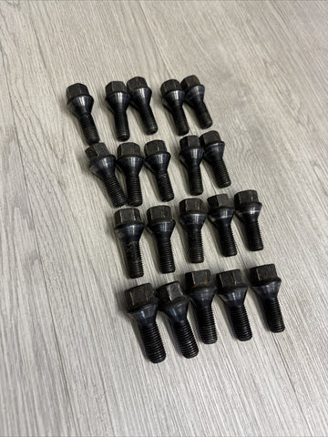 BMW E30 E36 E46 E39 E60 E63 E64 E90 E92 E93 Rim Lug Bolts Black Stock Set of 20