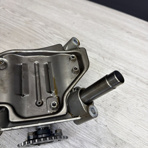 BMW F01 F10 F12 E70 550 650 750 X5 X6 N63 S63 Engine Motor Oil Pump Assmbly OEM