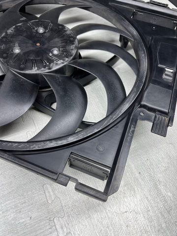 12-16 BMW F30 F32 335I 428I 435I M-SPORT ENGINE COOLING FAN MOTOR SHROUD 850W