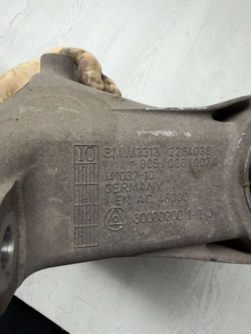 12-18 BMW M5 M6 F10 F06 F12 F13 Rear Differential Mount Bracket OEM 2284038