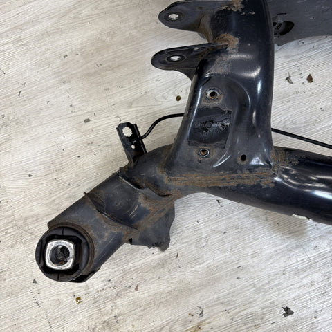 BMW E90 E92 E93 M3 08-13 REAR AXLE CARRIER SUB FRAME CROSSMEMBER CRADLE *NOTES*