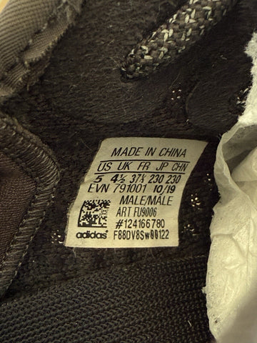 Authentic Adidas Yeezy Boost 350 V2 (Reflective Laces) FU9006 MENS SIZE US 5