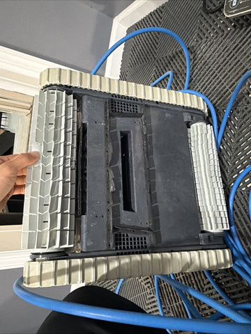 Maytronics Dolphin Active 30i Robotic Pool Cleaner Tested Working