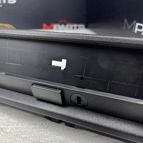 1994-1999 BMW 3 Series E36 Right Glove Box Dash Air Vent Black OEM 51 16-8162022