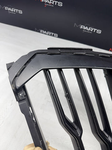 LAMBORGHINI URUS RIGHT FRONT BUMPER GRILL GRILLE BLACK 4ML8076823FZ