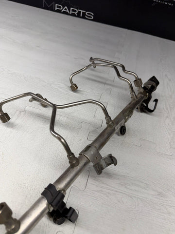 15-20 BMW F80 F82 F83 M4 S55 Engine High Pressure Fuel Injector Line Rail OEM