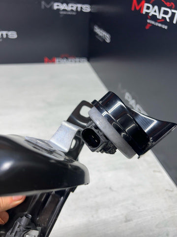 20-24 BMW 840 850 F91 F92 F93 G16 M8 LEFT DRIVER HEADLIGHT SUPPORT MOUNT BRACKET